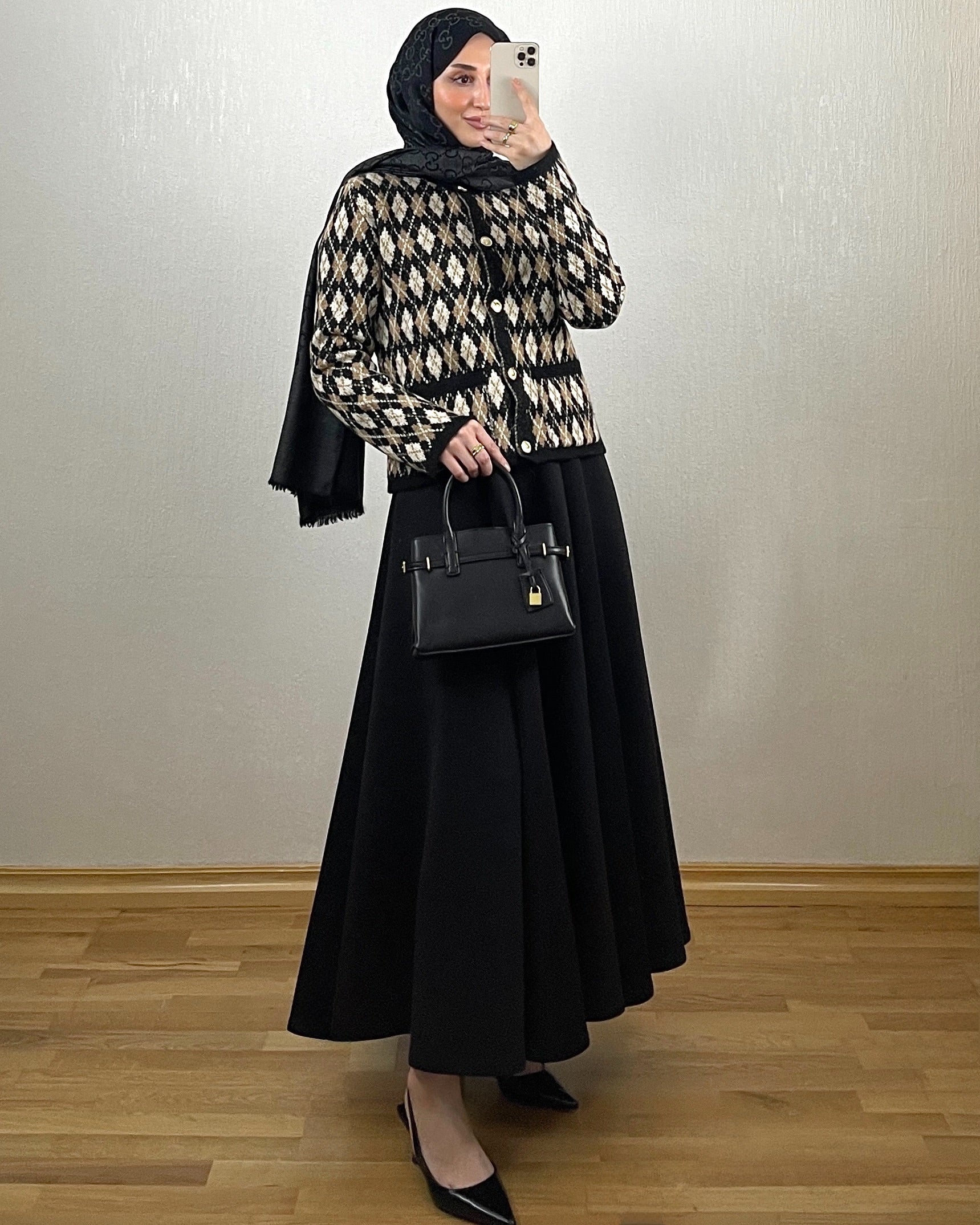 Argyle Knit Cardigan – Svart/Beige